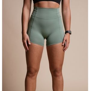 Ptula Yvette POCKET short 6" in Moss